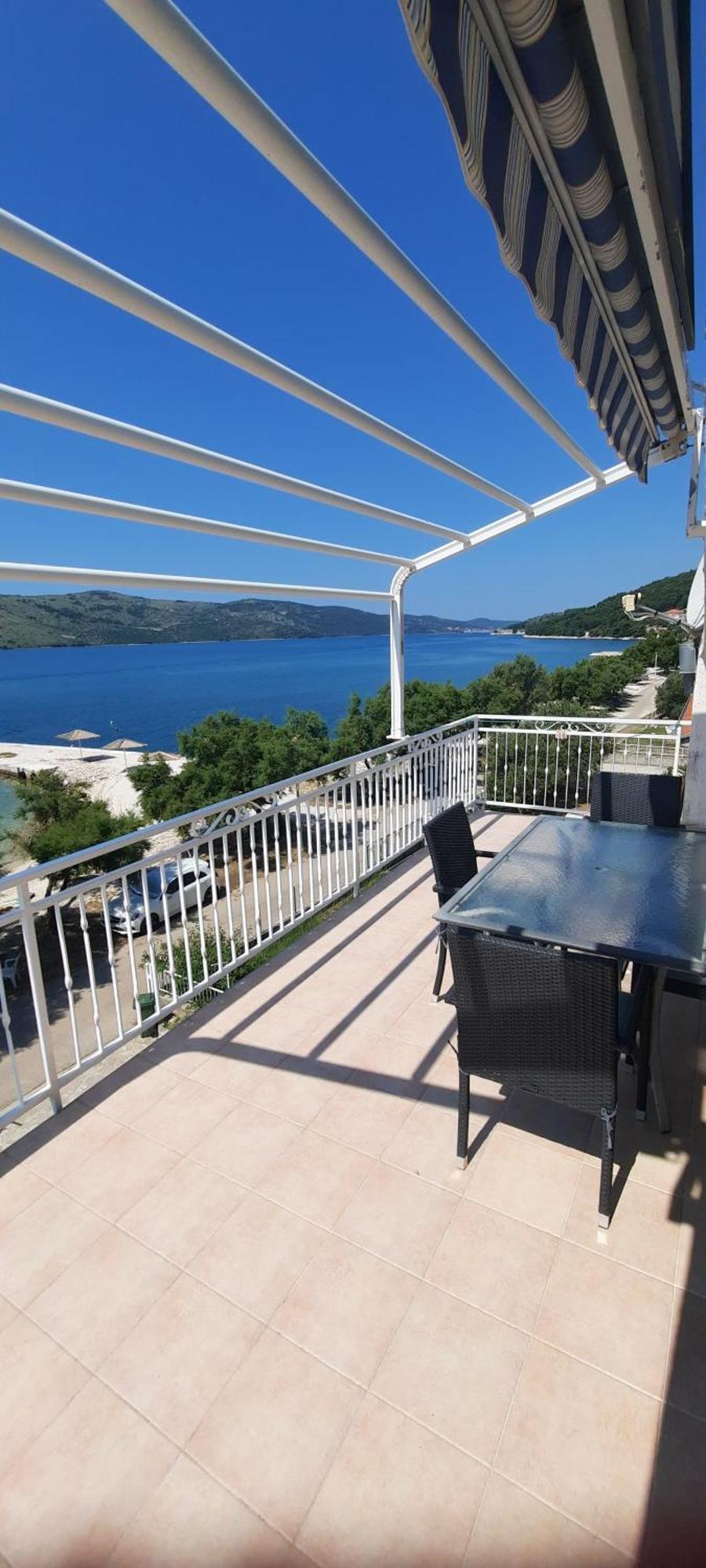 Apartments Ana Bilota Seget Vranjica Exterior photo